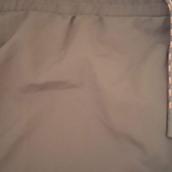 Women's Harbor green Xersion Layered shorts NWT - Picture 3 of 5